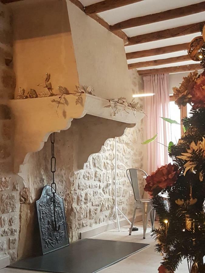 Lastias Valderrobres Eksteriør bilde