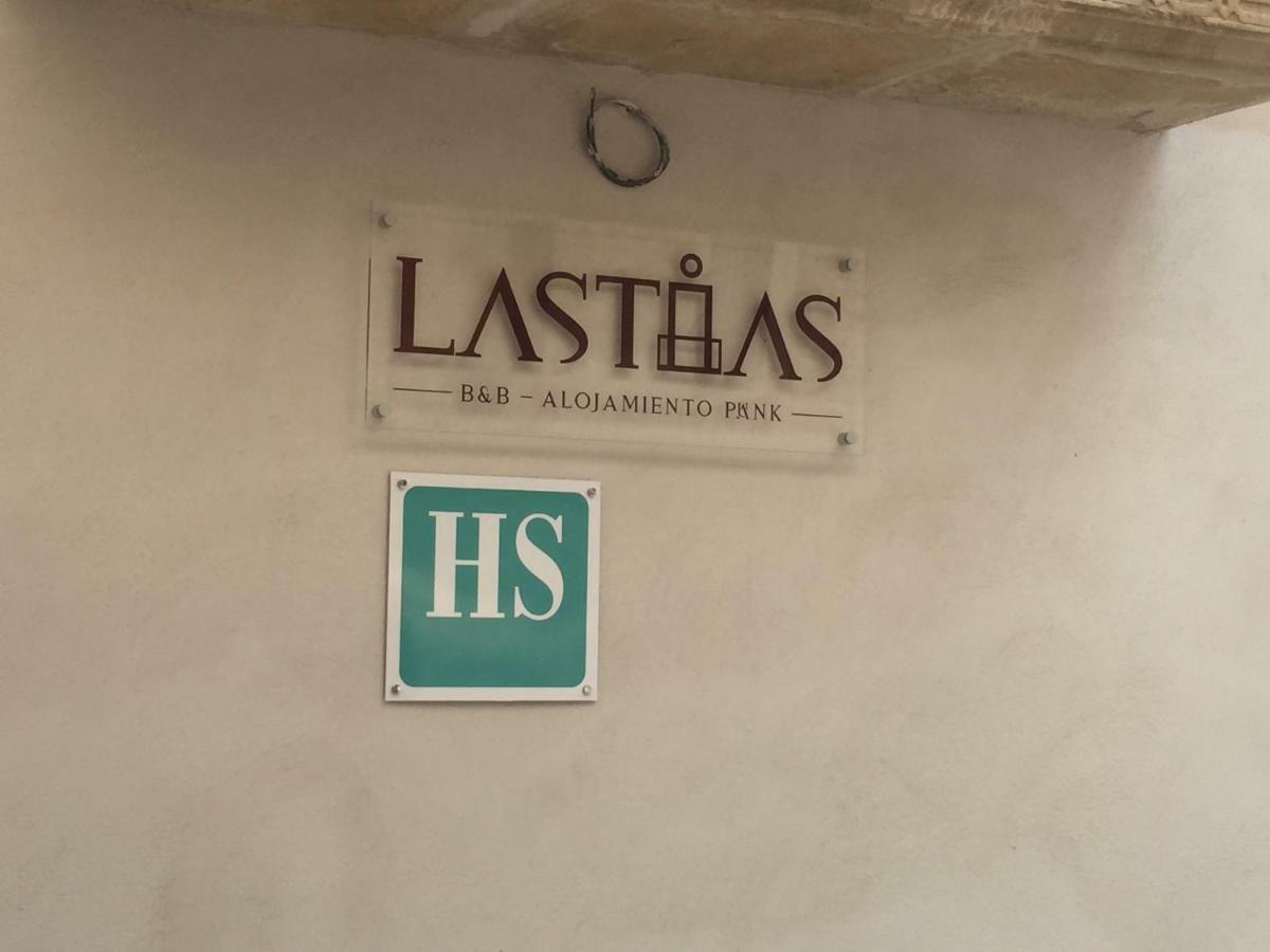 Lastias Valderrobres Eksteriør bilde